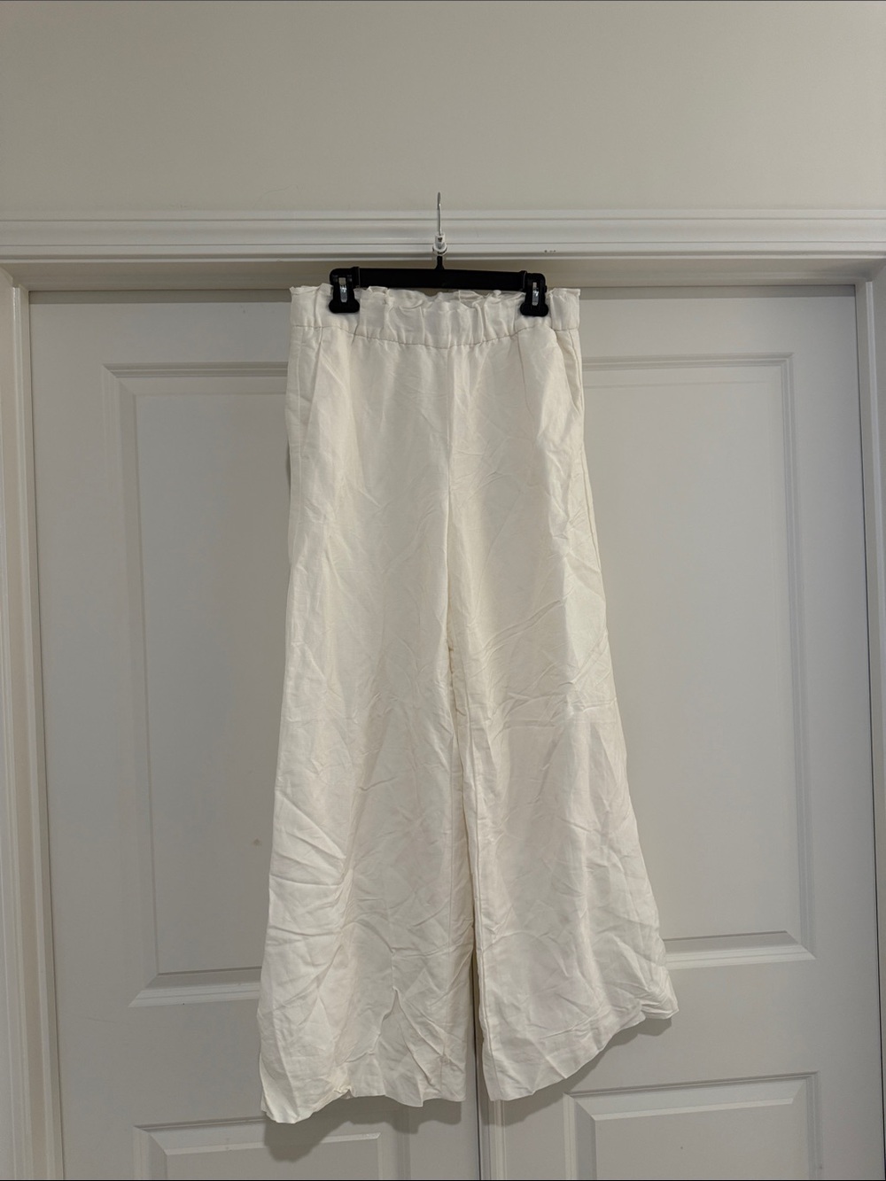 Ann Taylor Cream A-Line Satin Skirt